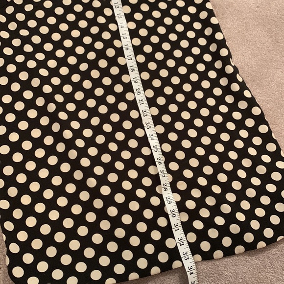 💜💲 FINAL PRICE DROP 💜 Short black and white polka dot dress - Picture 8 of 9